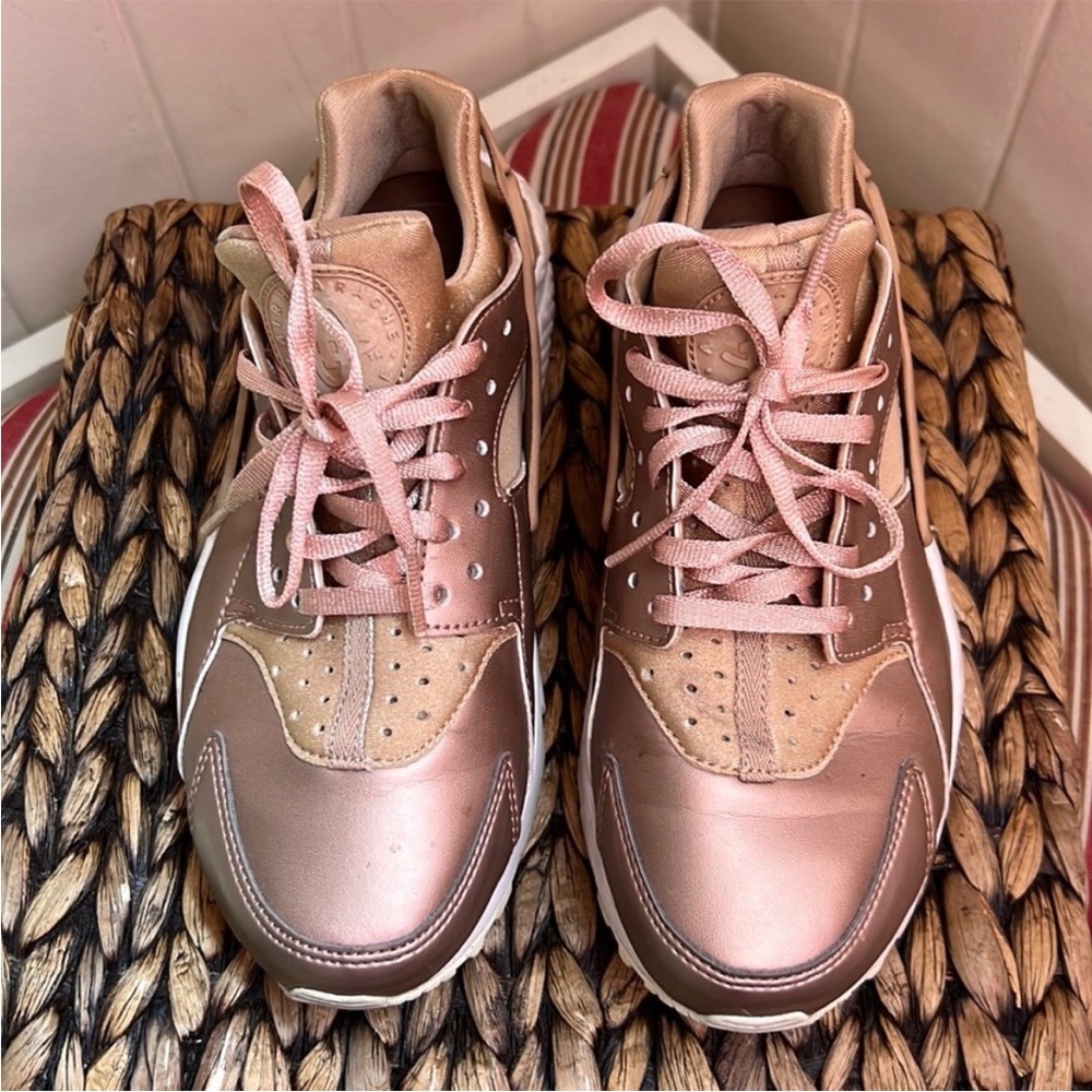 Nike Air Huarache Run Metallic Red Bronze - Picture 2 of 16